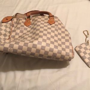 Louis Vuitton purse and matching card holder